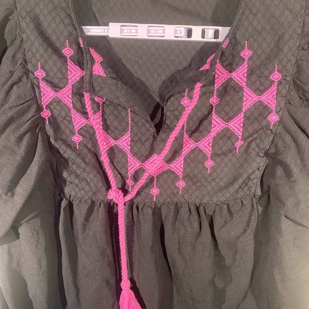 Knox Rose Womens Black Classic Flutter Sleeve Embroidered Tie Blouse Top Size M - Picture 3 of 10